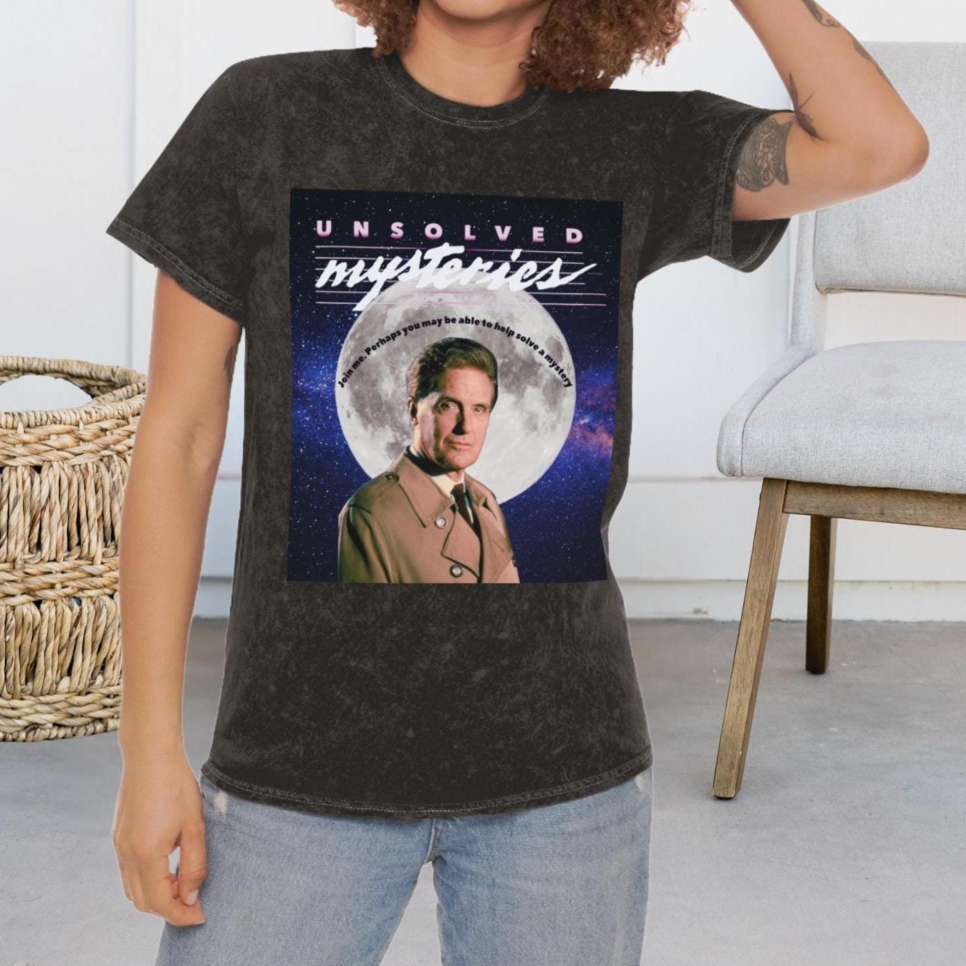 Retro Unsolved Mysteries T-Shirt, Vintage Graphic Tee, Unisex Casual Wear, Gift for Mystery Lovers, 90s Nostalgia Clothing